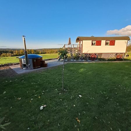La Roulotte Belle Fleur Hotell Saint-Nabord Exteriör bild